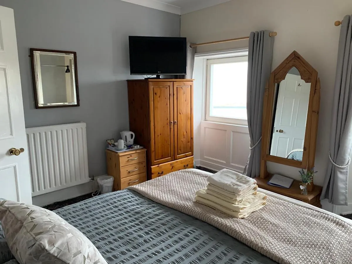 Khyber Mount Guest House Whitby