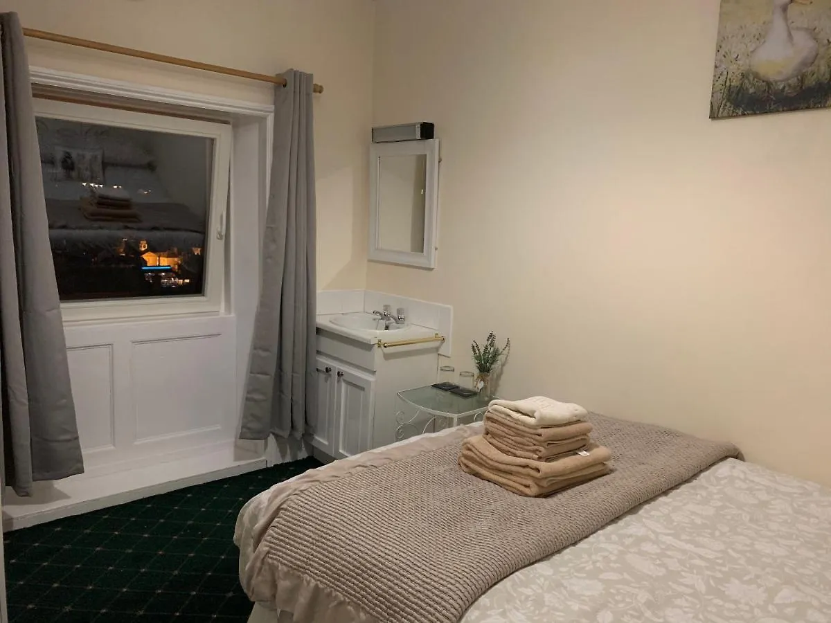 Khyber Mount Guest House Whitby 0*,